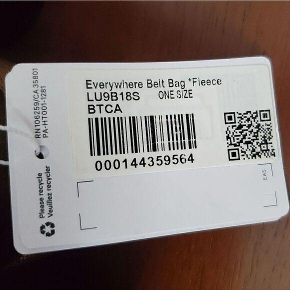 LULULEMON Everywhere "Feece" Belt Bag - Picture 11 of 11